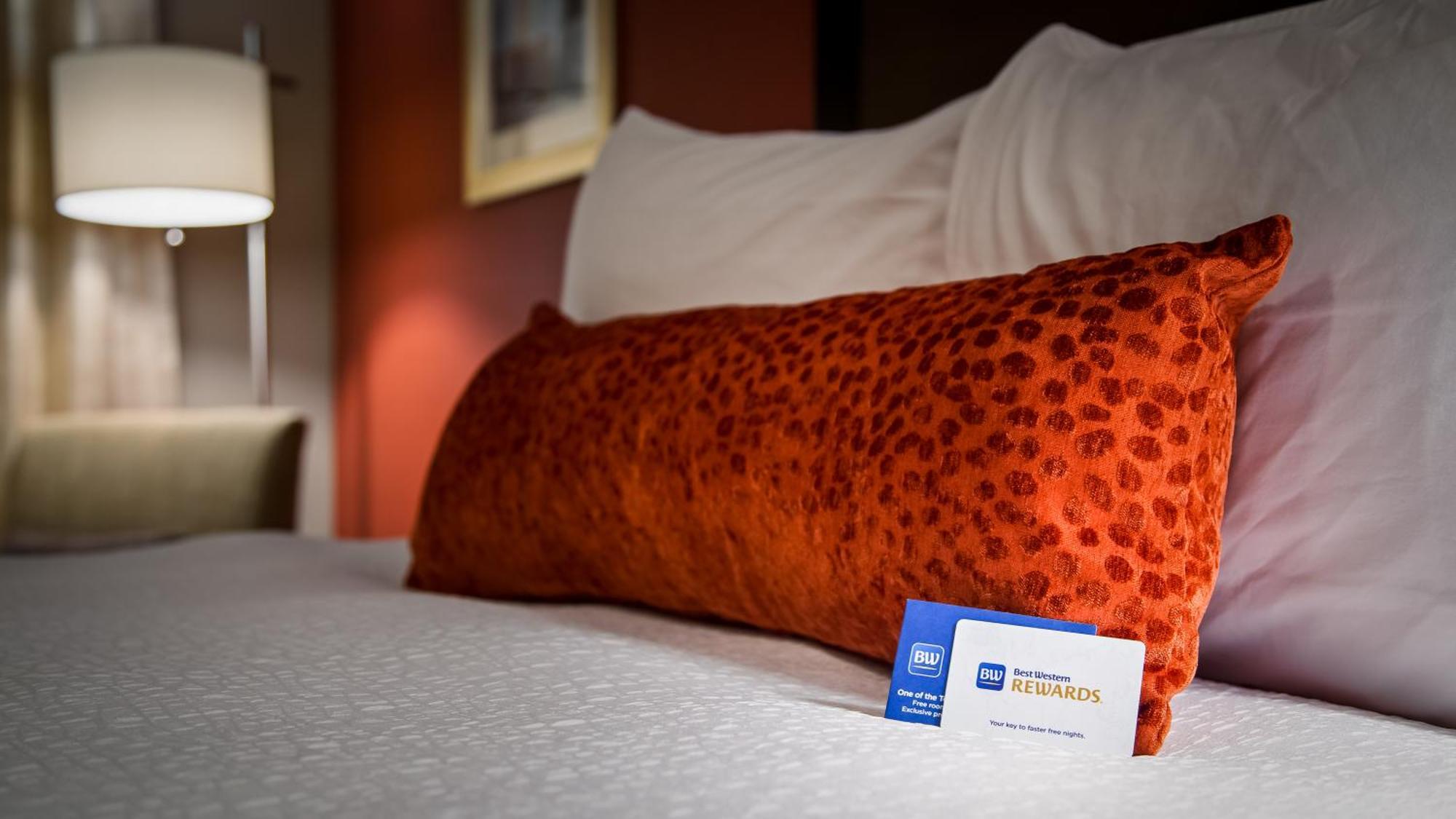 Best Western Plus Merritt Hotel Экстерьер фото