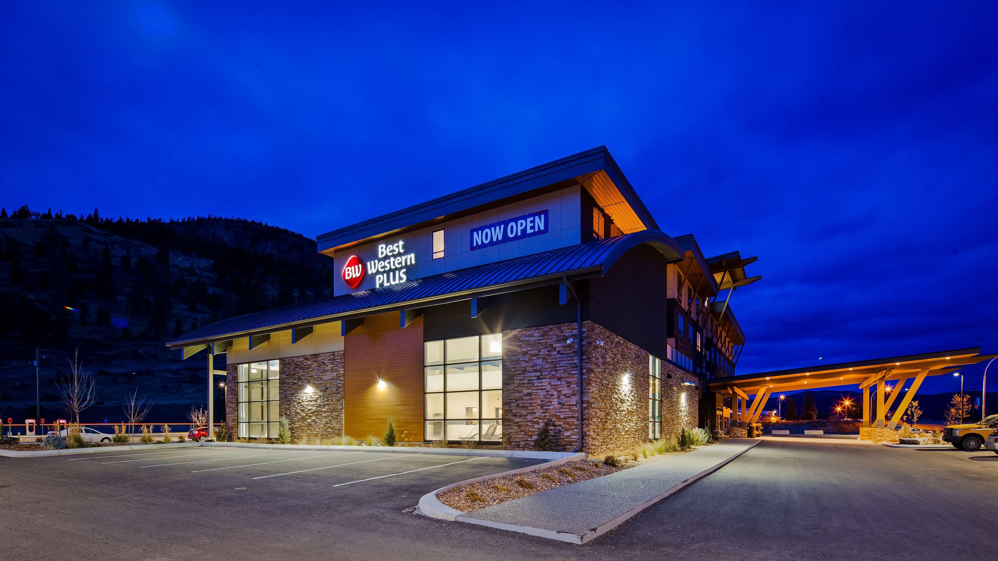 Best Western Plus Merritt Hotel Экстерьер фото