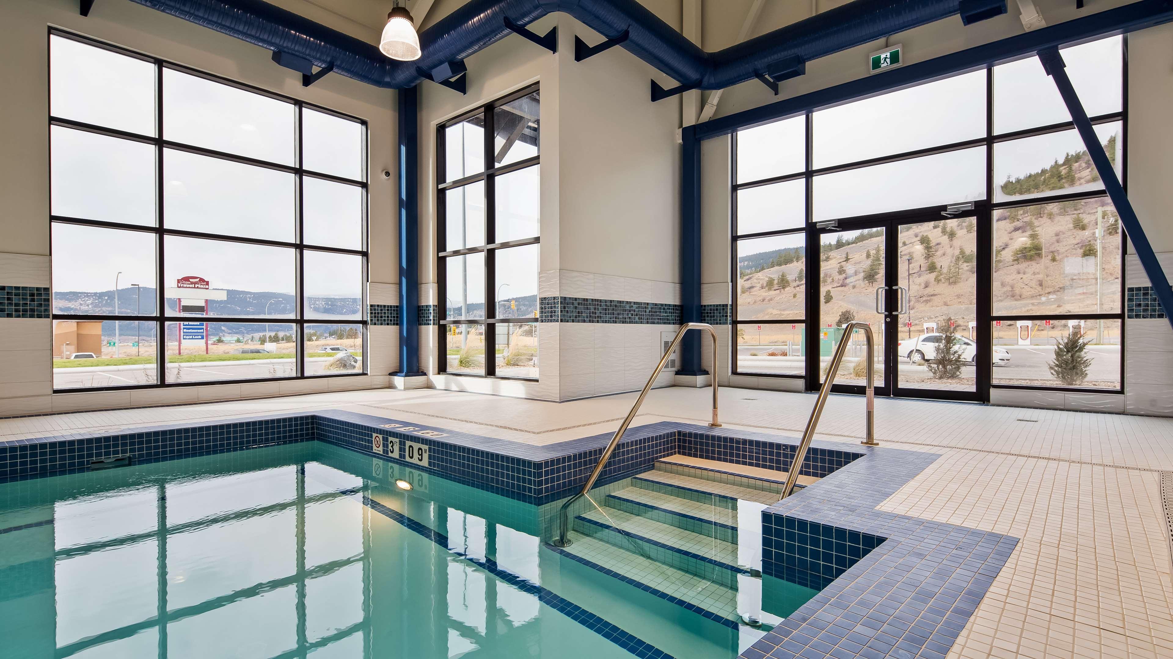 Best Western Plus Merritt Hotel Экстерьер фото